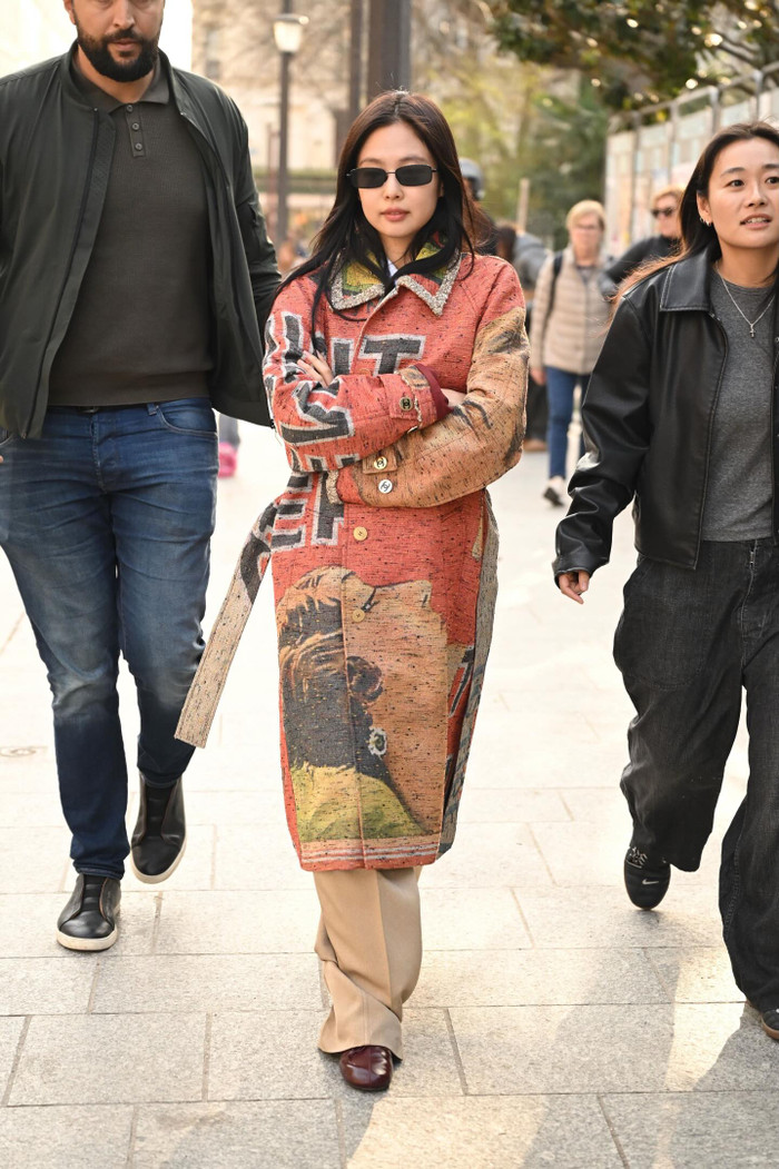 Jennie đã căng Ảnh 2