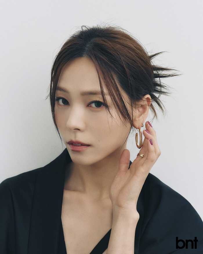 Sunye khiến các khách mời lẫn khán giả sốc nhẹ khi kể về khoảnh khắc sinh con. 