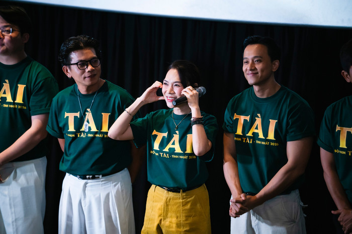 Ê-kíp phim Tài có nhiều chuyến cine tour giao lưu cùng khán giả.