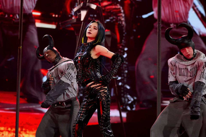 Thái Y Lâm 'gây sốc' khi đưa di sản văn hóa phi vật thể lên sân khấu concert Ảnh 1