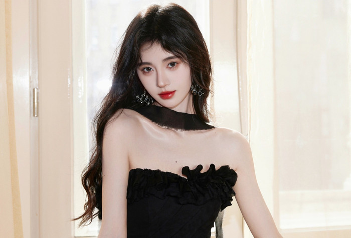 Cúc Tịnh Y được mệnh danh là mỹ nhân 4.000 năm có một&nbsp;. (Ảnh: Sohu)