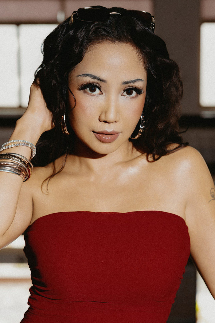 Ốc Thanh Vân chính thức tái xuất điện ảnh với dự án kinh dị Heo Năm Móng, dự kiến ra rạp ngày 24/4 (Ảnh: FBNV).