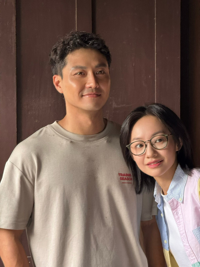 Thanh Sơn và Hoàng Hà được nhiều khán giả quan tâm, yêu mến sau khi cùng đóng phim Đồng Hồ Đếm Ngược. Ảnh: FBNV