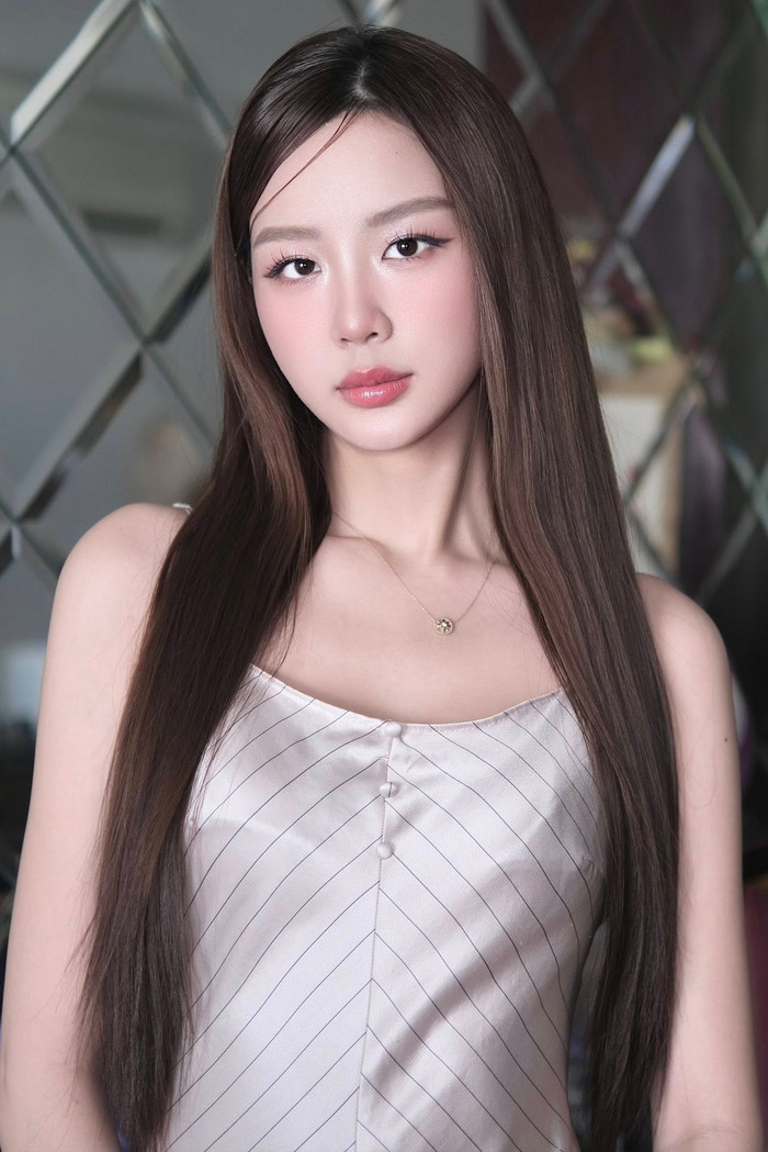 Bảo Ngọc sở hữu chiều cao 1m86 và nhan sắc xinh đẹp. Ảnh: FBNV