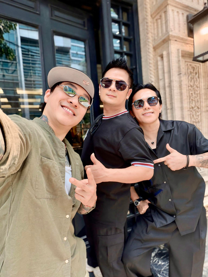 Gần đây Tuấn Hưng có dịp hội ngộ cùng 2 đồng nghiệp thân thiết một thời.