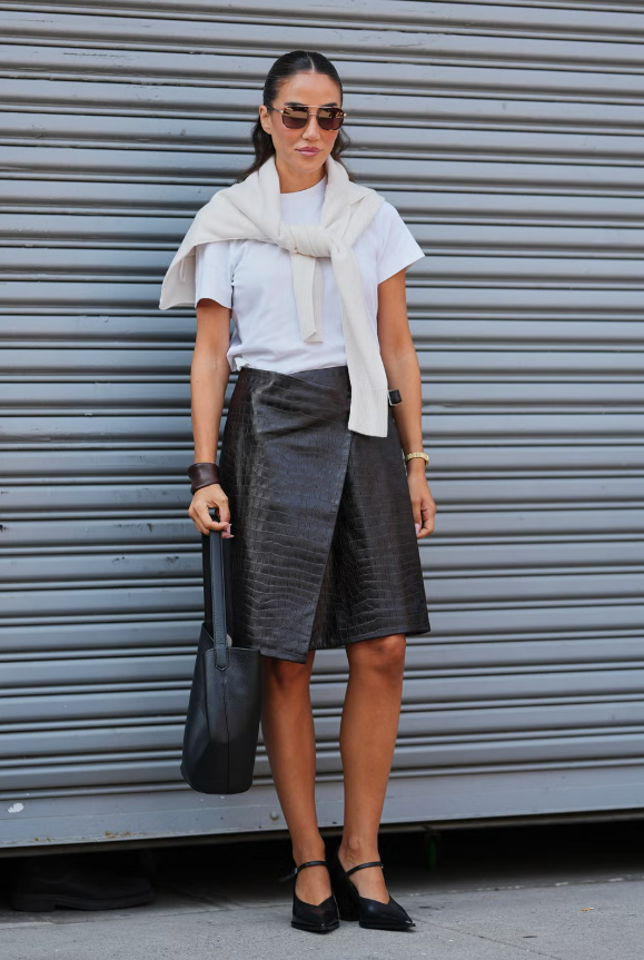 9 cách phối đồ sành điệu cùng áo phông trắng Ảnh 6