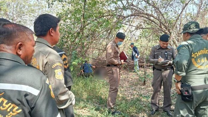 Thấy chiếc xe máy đậu ở ruộng sắn, người nông dân kinh hoàng khi tới kiểm tra Ảnh 2