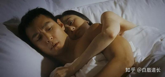 Hà Mỹ Điền và Ngô Ngạn Tổ trong phim Môn đồ. (Ảnh: Weibo)