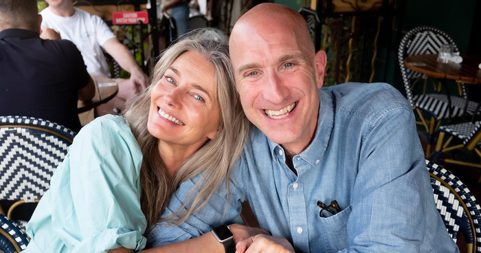 Siêu mẫu Paulina Porizkova đính hôn với nhà văn Jeff Greenstein từ tháng 7/2025.