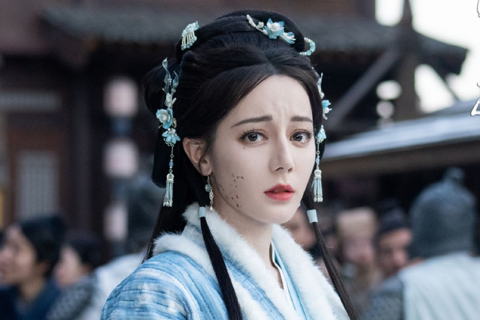 Địch Lệ Nhiệt Ba lại gây tranh cãi vì phát ngôn khi nói về mong muốn trong tương lai.