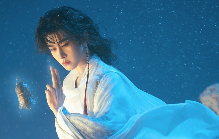 Phim thuộc dòng đại nam chủ, kể về thiên tài Huyền môn Vân Cửu Xuyên bị hãm hại rồi hoàn hồn trong thân xác mới. Mang theo mục tiêu trả thù, nhân vật chính bước vào hành trình tu hành, tích lũy công đức và tìm lại phần hồn đã mất. Tác phẩm mang đậm màu sắc huyền huyễn và báo thù.