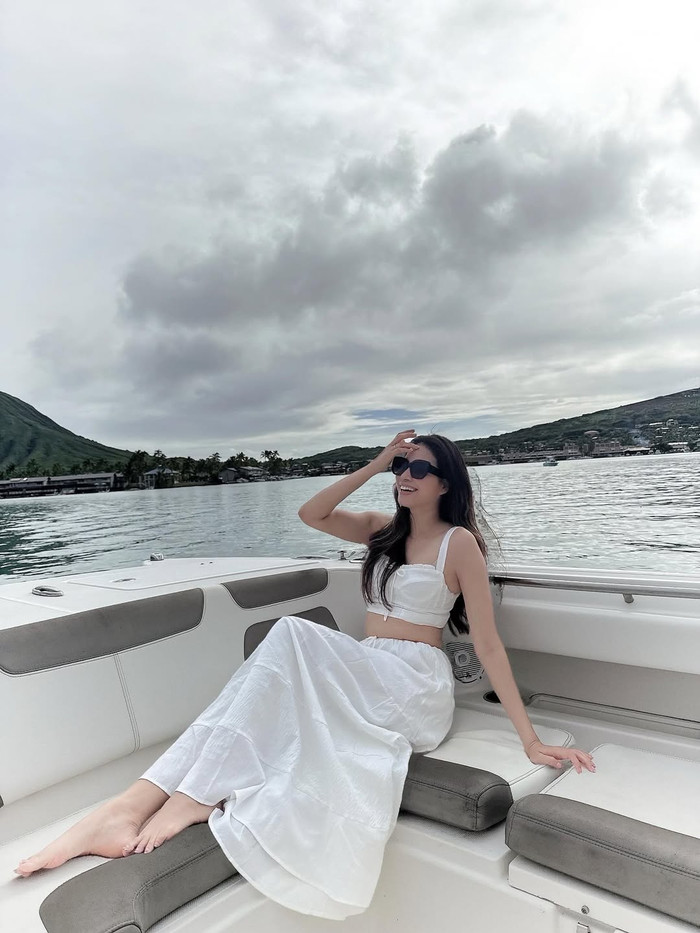 Phạm Hương thường xuyên chia sẻ về cuộc sống tại xứ người.&nbsp;