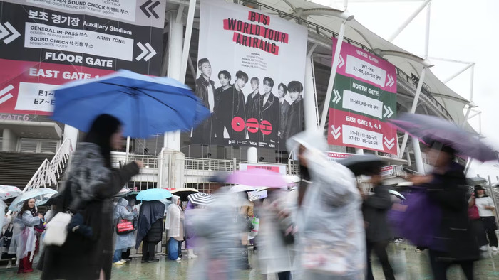 Sốc: 500 vòng tay vào cửa concert BTS bị đánh cắp, cảnh sát truy tìm nghi phạm Ảnh 2