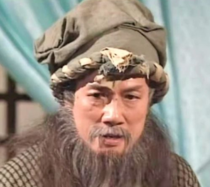 Tuy nhiên, đến Ỷ Thiên Đồ Long Ký, hình ảnh ông lại được 'gián tiếp nâng tầm'&nbsp;