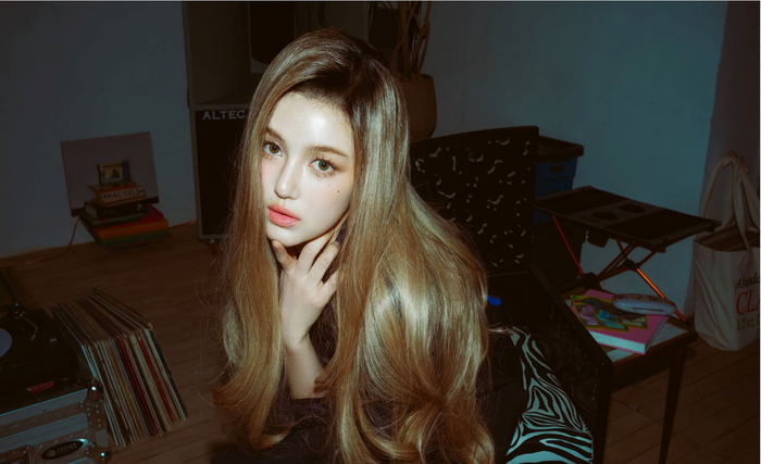 Rời NewJeans và ADOR là bão tố với Danielle. (Ảnh: nolaeu)