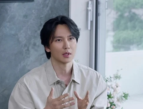 Nam ca sĩ ngã từ tầng 11 chung cư, sống sót thần kỳ Ảnh 3