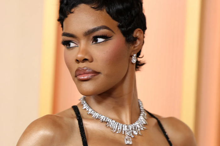 Teyana Taylor cũng biến viền mắt dưới đậm trở thành điểm nhấn nổi bật. Ảnh: Getty Images