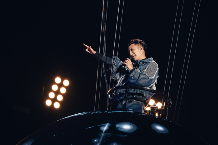 Chương Tử Di xuất hiện tại concert Tạ Đình Phong, phản ứng của khán giả gây chú ý Ảnh 5