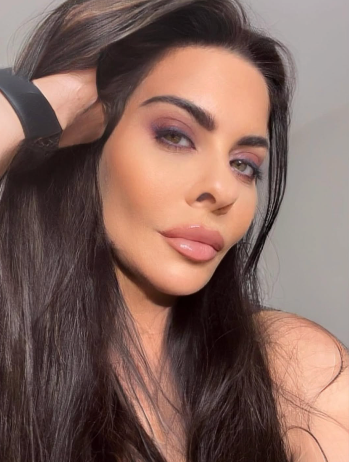 Người mẫu Linsey Dawn McKenzie tuyên bố giải nghệ.
