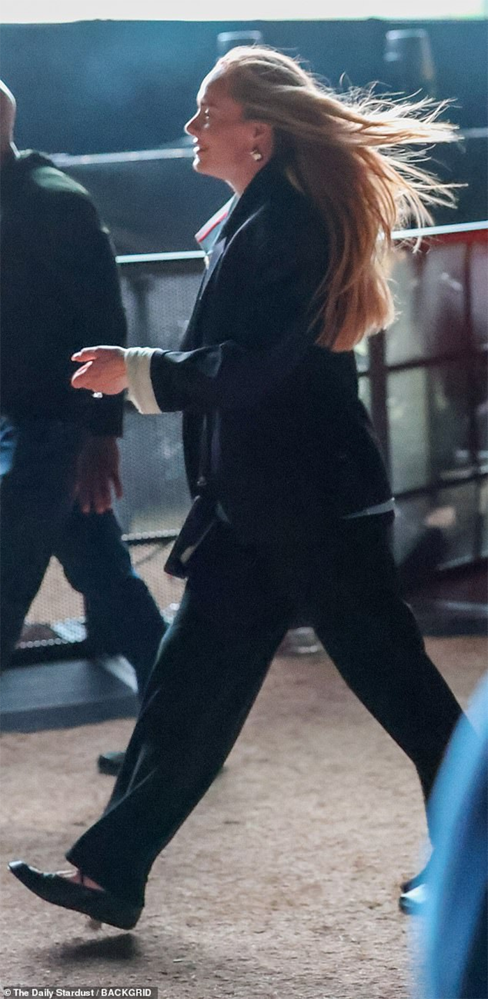 Adele xuất hiện đầy giản dị tại Coachella.