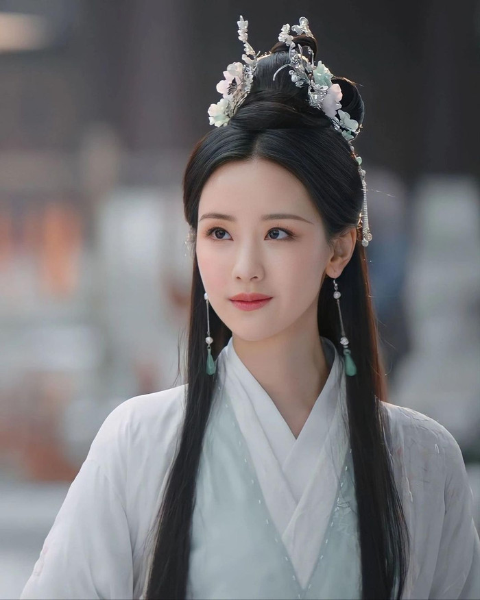 Trang Hàn Nhạn trong Khi Chim Nhạn Trở Về đạt 210 triệu nhiệt. Là đích nữ bị bỏ rơi từ nhỏ, cô trở lại kinh thành để đòi lại công bằng. Tính cách thông minh, kiên cường cùng câu chuyện báo thù tạo nên sức hút đáng kể cho nhân vật.