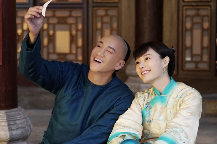 Lấy cảm hứng từ cuộc đời nữ thương nhân Châu Doanh, bộ phim tái hiện hành trình từ một cô gái giang hồ trở thành người chèo lái gia tộc giữa biến động thương trường cuối đời Thanh. Phim ghi điểm nhờ kịch bản chắc tay, nhân vật có chiều sâu và bối cảnh lịch sử được xây dựng tương đối chỉn chu, trở thành đại diện tiêu biểu cho dòng phim gia đấu - thương chiến.