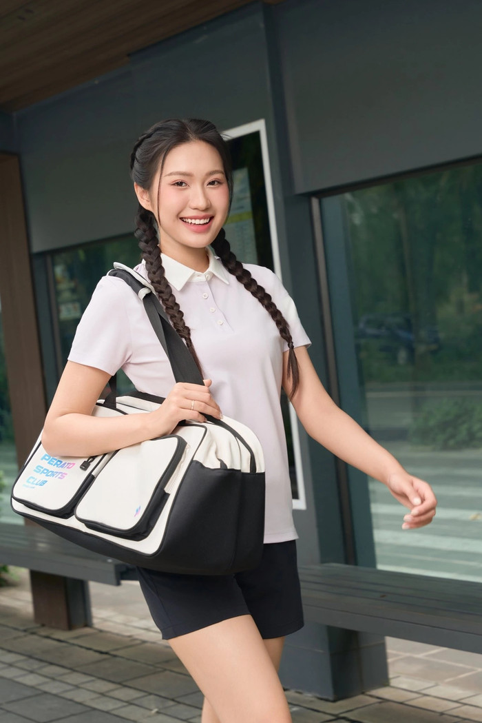 Bên cạnh việc làm 'mẹ bỉm sữa', Doãn Hải My vẫn duy trì hoạt động kinh doanh và làm mẫu ảnh khi có thời gian.