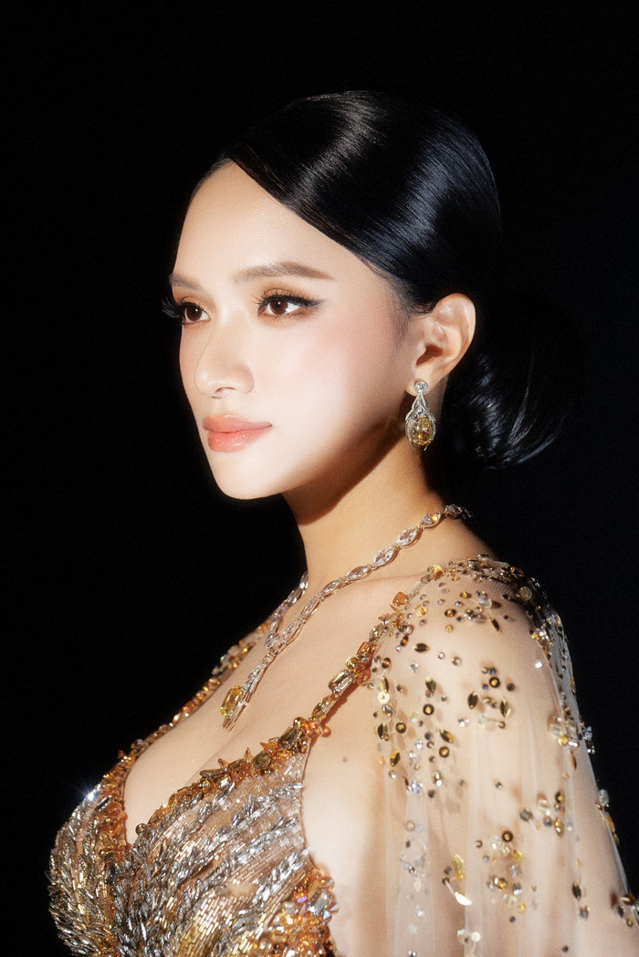 Hương Giang chưa từng có động thái liên quan chuyện đi thi Miss Grand International mùa All Stars. Tuy nhiên, tháng 1 vừa qua, fanpage cuộc thi tung ra thông tin cô sẽ tham gia mùa giải này.