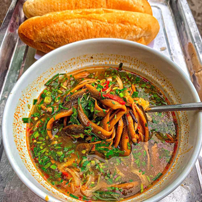 Món súp lươn nức tiếng Nghệ An.