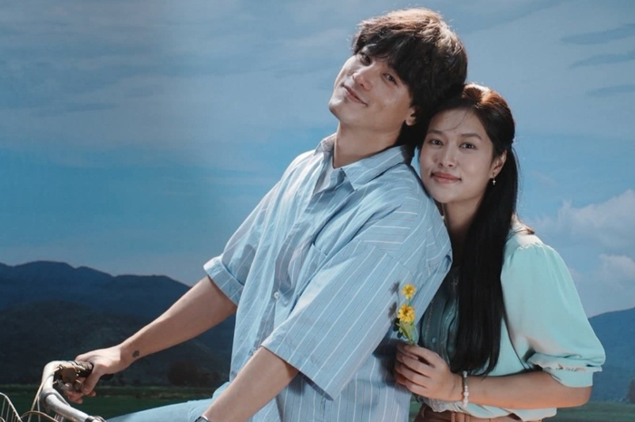 Câu chuyện tình yêu nhiều day dứt lấy bối cảnh thập niên 1990