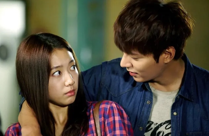 Lee Min-ho trong vai Kim Tan và Park Shin-hye trong vai Cha Eun-sang.&nbsp;