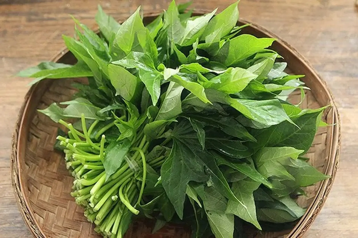Loại rau tuổi thơ ai cũng từng ăn, giờ thành 'đặc sản ký ức' của một thời nghèo khó Ảnh 4