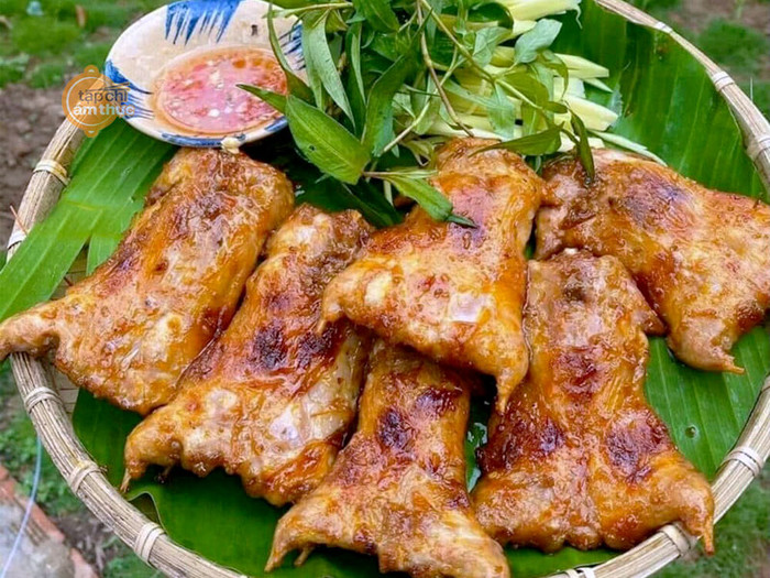 Ở quê Hoà Minzy một món ăn nghe tên không dám thử, thử rồi lại ghiền lúc nào không hay Ảnh 3