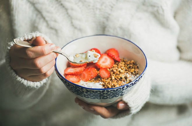 4 cách ăn sáng tưởng tốt nhưng lại khiến cơ thể xuống dốc từng ngày, số 2 nhiều người mắc phải Ảnh 1