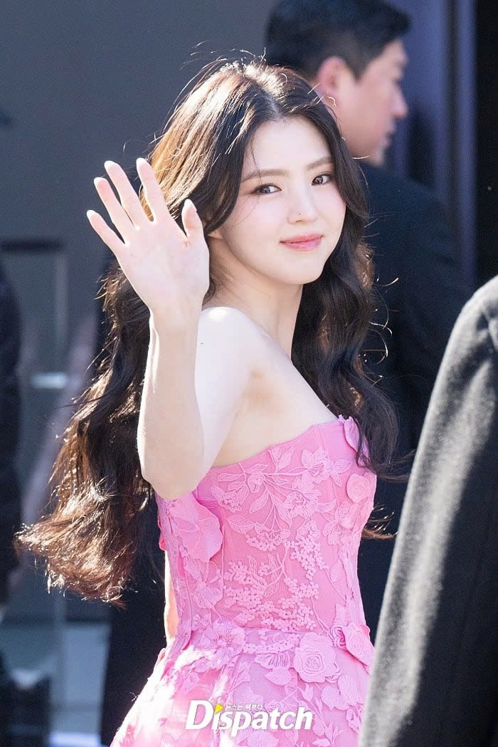 Không thể phủ nhận sức hút của Han So Hee vẫn áp đảo.