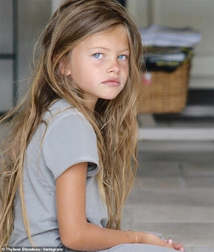 Hình ảnh của Thylane Blondeau thời điểm 6 tuổi giúp cô được mệnh danh là 'cô bé đẹp nhất thế giới'.