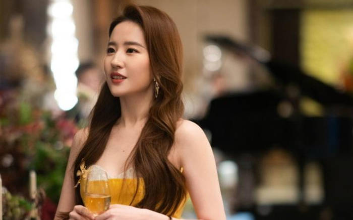 Lưu Diệc Phi tiếp tục khẳng định đẳng cấp 'thần tiên tỷ tỷ' khi kết hợp cùng dàn nam thần như Hoắc Kiến Hoa, Lâm Canh Tân, Bành Quán Anh, Lâm Nhất. Nội dung xoay quanh cuộc đời tình cảm nhiều biến động của một người phụ nữ xinh đẹp.