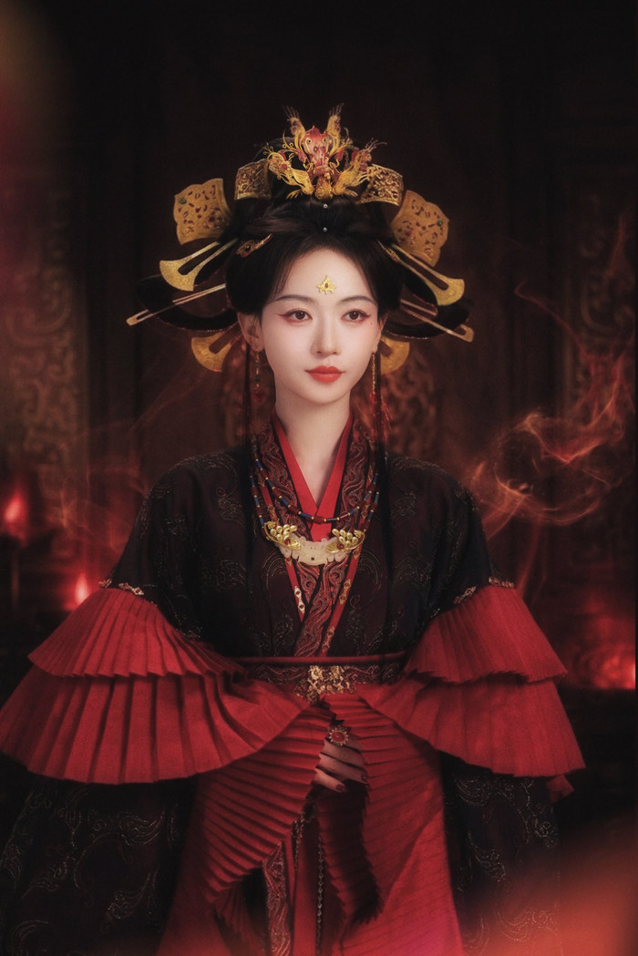 Ngô Cẩn Ngôn chính thức tái xuất màn ảnh với dự án cổ trang mới mang tên Phượng Bất Tê.&nbsp;