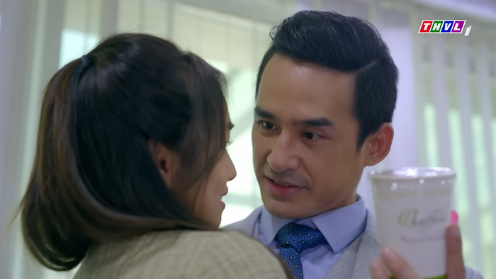 Bi kịch của Mai bắt nguồn từ chính lòng trắc ẩn của cô, khi quyết định đưa con gái của ân nhân về nuôi dưỡng, vô tình “mở cửa” cho sóng gió ập vào nhà. &nbsp;