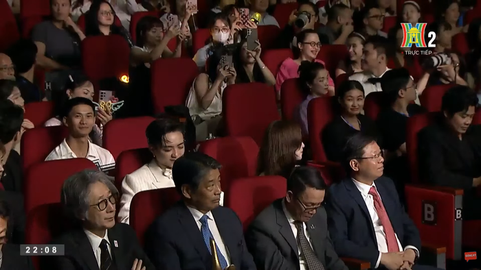 Hòa Minzy chịu thua trước số tiền 1 tỷ đồng Ảnh 3