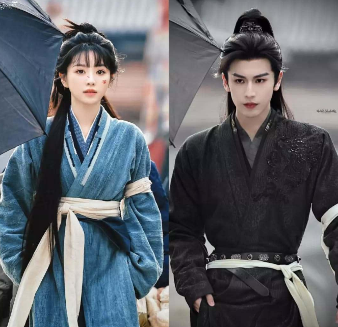 Chỉ sau hơn một tháng phát sóng, Trục ngọc đã tiến sát mốc 30 tỷ lượt xem và vẫn còn tiếp tục tăng. Bộ phim gây ấn tượng với câu chuyện 'cưới trước yêu sau' giữa một cô gái bán thịt và vị hầu gia lưu lạc. Tình cảm được xây dựng tinh tế, kết hợp với những đại cảnh chiến tranh hoành tráng, tạo nên sức hút mạnh mẽ. Đây được xem là một trong những 'hắc mã' đáng chú ý nhất năm.