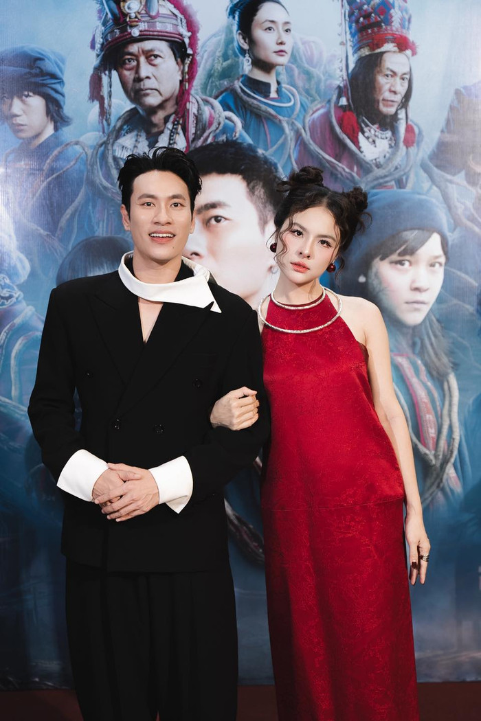 Vân Trang chúc mừng Kiều Minh Tuấn đóng vai chính trong một dự án phim điện ảnh.