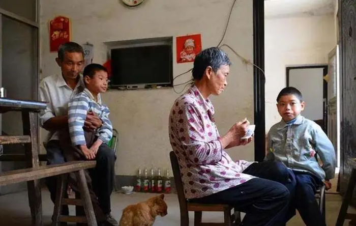 Con dâu bị nhà chồng đuổi đi vì sinh 3 đứa con bị bại não, sự thật phơi bày sau 7 năm gây sốc Ảnh 5