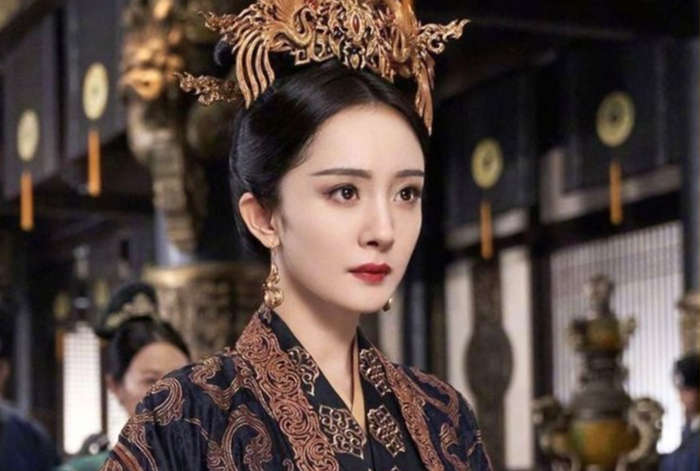 Dương Mịch trong trang phục Bắc triều đơn giản nhưng vẫn cuốn hút ánh nhìn. -Ảnh: Tencent