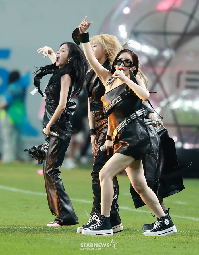 Park Bom viết tâm thư: Gọi 2NE1 là 'phép màu', nhắc đến ồn ào gây xôn xao với Dara Ảnh 4