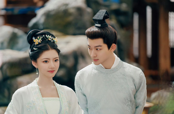 Phim tập trung vào cuộc đấu trí trong một gia tộc lớn, nơi La Nghi Ninh và La Thận Viễn - hai con người bị xem nhẹ phải nương tựa vào nhau để tồn tại. Từ những âm mưu nội bộ đến hành trình tìm lại công lý, câu chuyện cho thấy sự trưởng thành của nhân vật trong môi trường đầy rẫy toan tính.