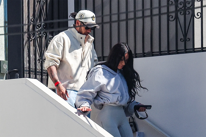 Người mẫu Kim Kardashian và bạn trai Lewis Hamilton được bắt gặp đi mua sắm cùng nhau.