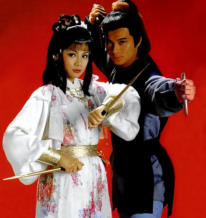 Tạo hình Quách Tĩnh và Hoàng Dung trong bản phim TVB đã trở thành khuôn mẫu kinh điển cho lòng trung nghĩa và trí tuệ trên màn ảnh. - Ảnh: Sohu