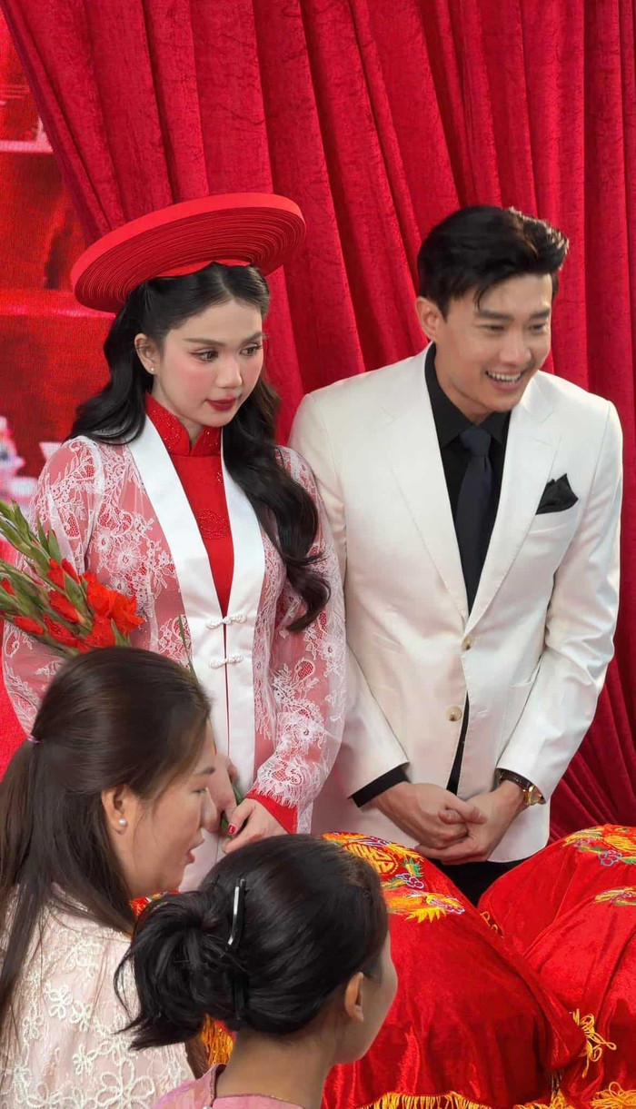 Thời gian gần đây, Ngọc Trinh - Quốc Trường liên tục được fan 'đẩy thuyền' bởi vì cả hai quá đỗi đẹp đôi.