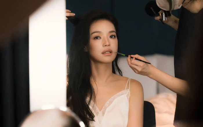 Nữ diễn viên cam kết giảm 5kg được đóng phim mới. (Ảnh: Weibo)